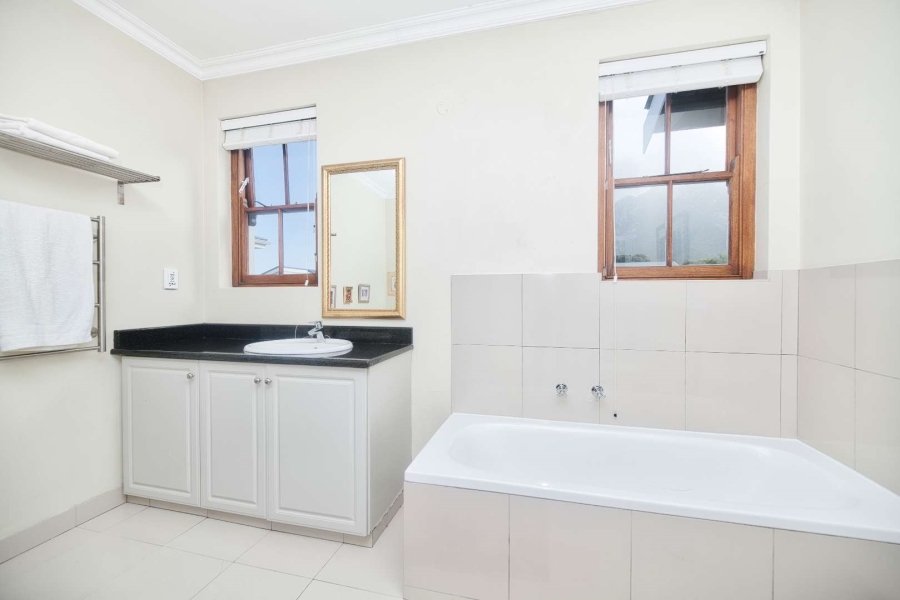 7 Bedroom Property for Sale in Voelklip Western Cape